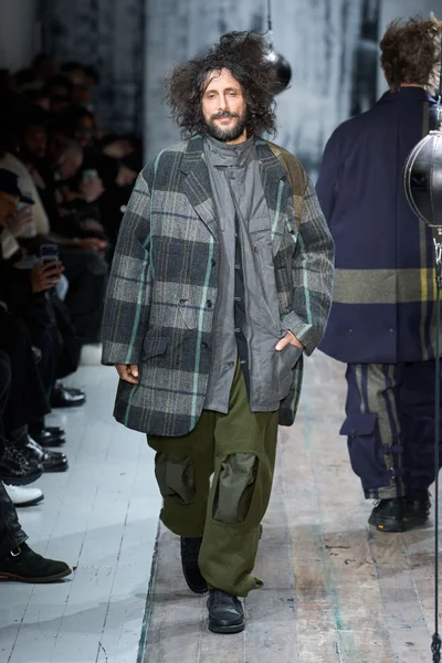 Look 8